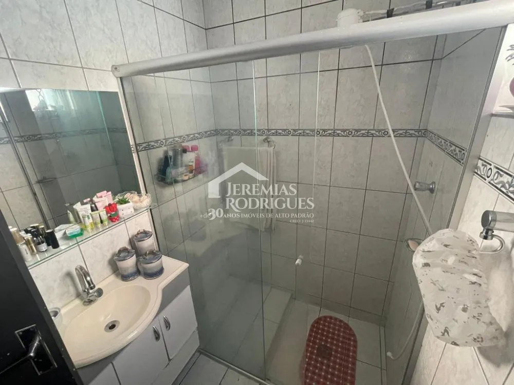Comprar Casa / Padr&atilde;o em Taubat&eacute; R$ 750.000,00 - Foto 8