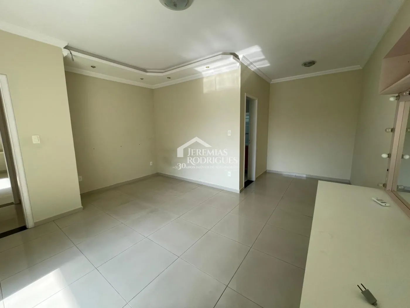 Alugar Casa / Condom&iacute;nio em Pindamonhangaba R$ 3.500,00 - Foto 7