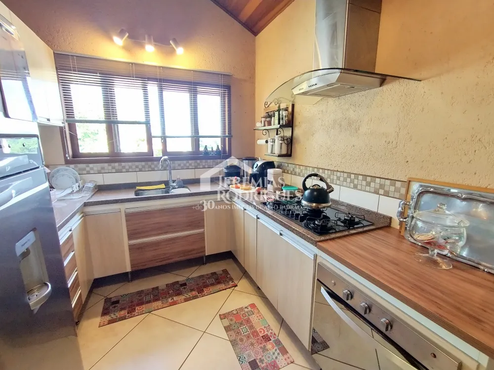 Alugar Casa / Padr&atilde;o em Santo Ant&ocirc;nio do Pinhal R$ 5.000,00 - Foto 7