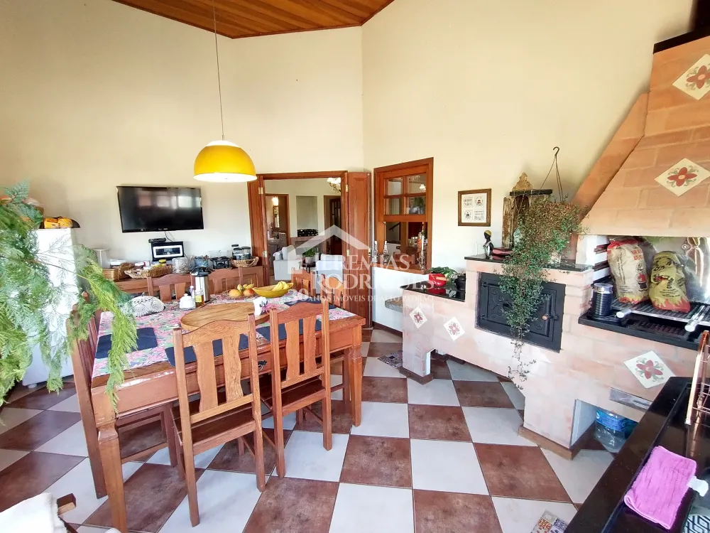 Alugar Casa / Padr&atilde;o em Santo Ant&ocirc;nio do Pinhal R$ 5.000,00 - Foto 9