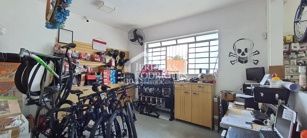 Comprar Comercial / Pr&eacute;dio em Taubat&eacute; R$ 750.000,00 - Foto 2