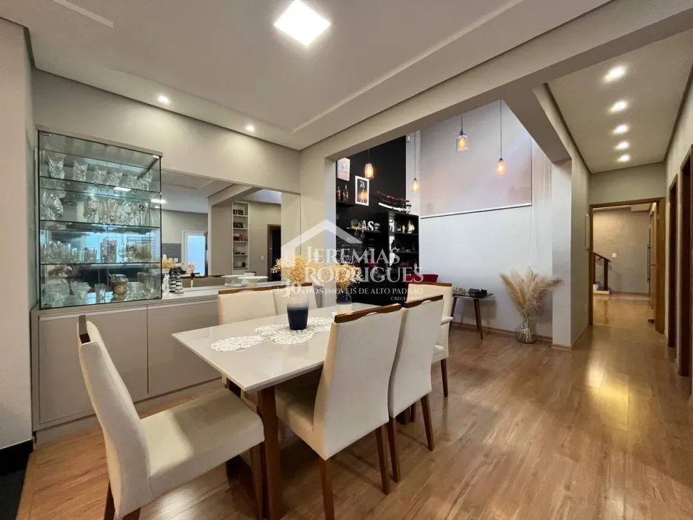 Comprar Casa / Padr&atilde;o em Trememb&eacute; R$ 790.000,00 - Foto 1