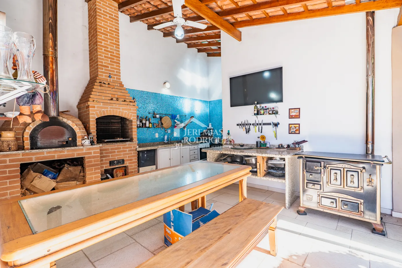 Alugar Casa / Condom&iacute;nio em Pindamonhangaba R$ 6.000,00 - Foto 21