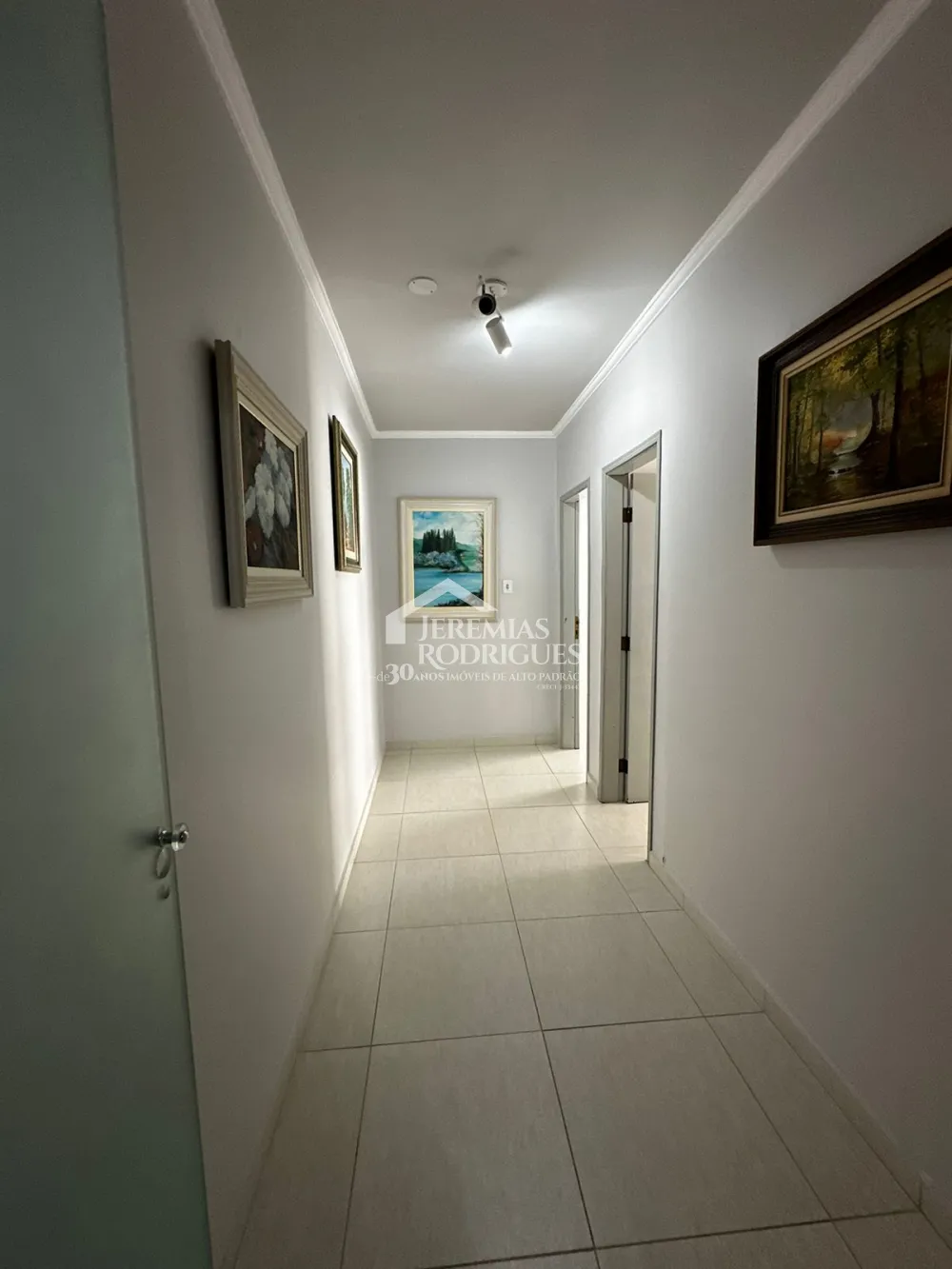 Comprar Casa / Padr&atilde;o em Taubat&eacute; R$ 1.800.000,00 - Foto 3