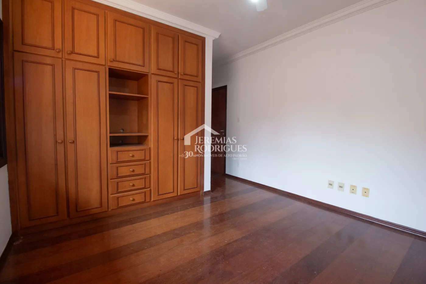 Alugar Casa / Condom&iacute;nio em Pindamonhangaba R$ 6.900,00 - Foto 12