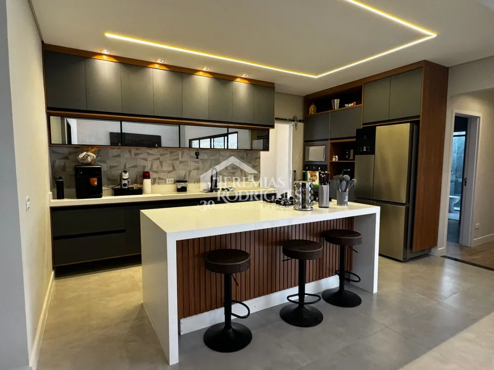 Comprar Casa / Condom&iacute;nio em Taubat&eacute; R$ 2.000.000,00 - Foto 3