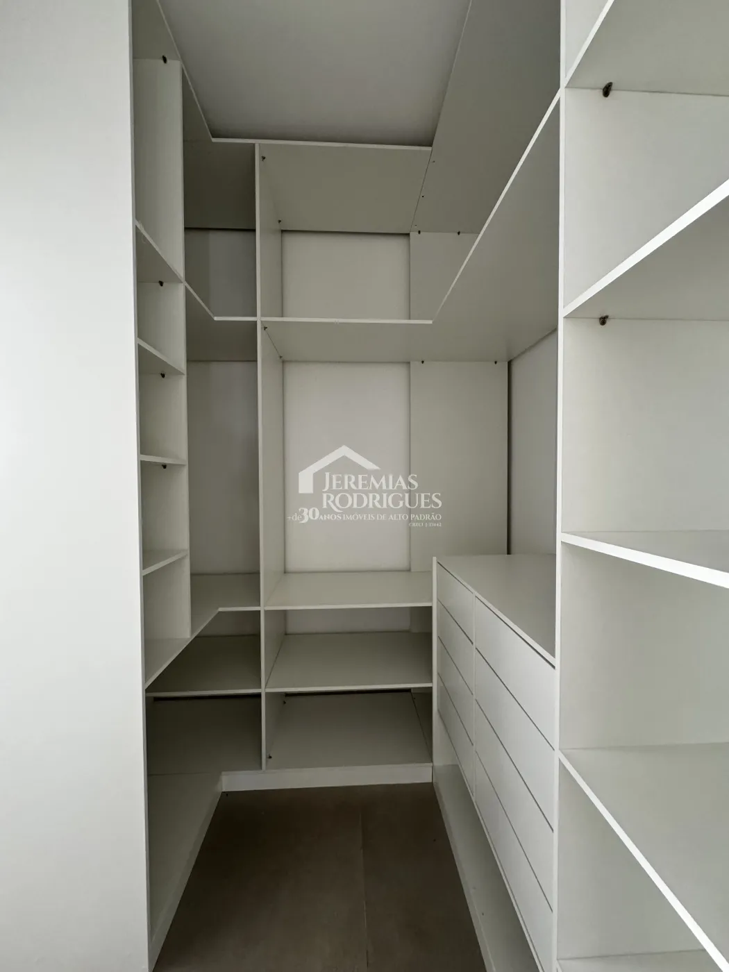 Comprar Casa / Condom&iacute;nio em Pindamonhangaba R$ 950.000,00 - Foto 4