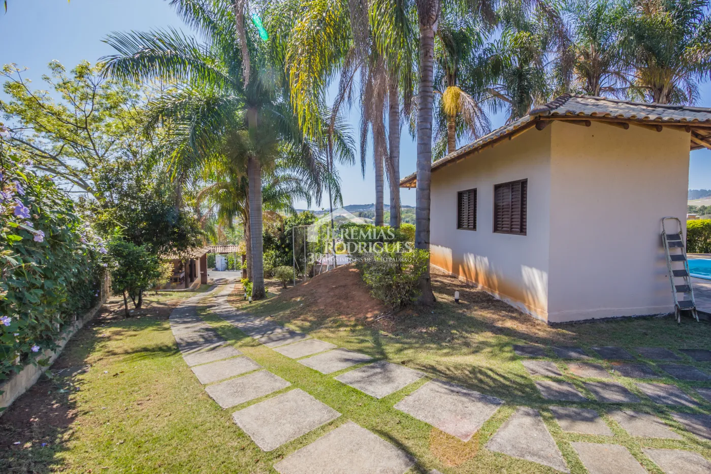 Alugar Casa / Condom&iacute;nio em Taubat&eacute; R$ 8.000,00 - Foto 16