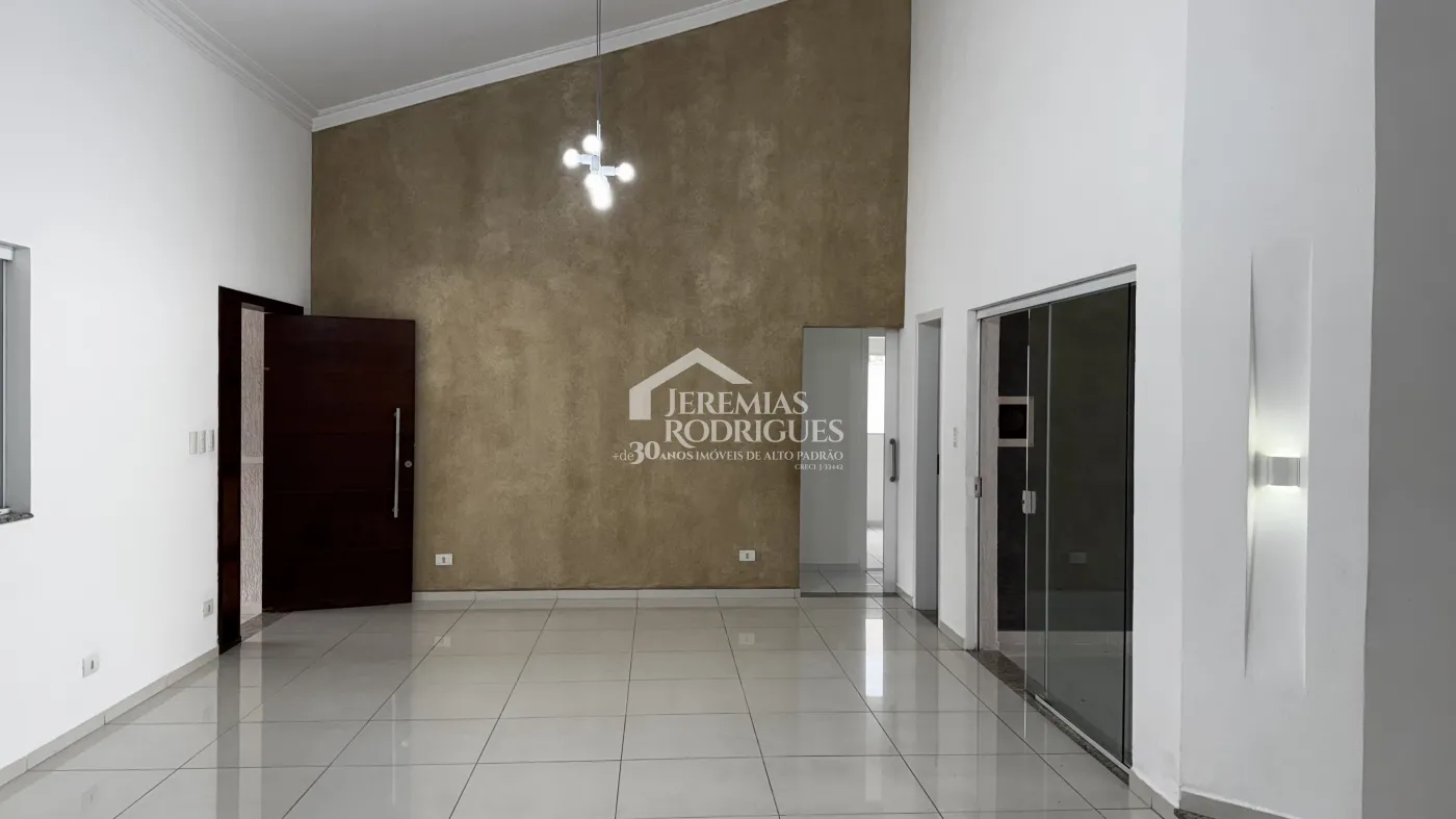 Alugar Casa / Condom&iacute;nio em Pindamonhangaba R$ 4.800,00 - Foto 1