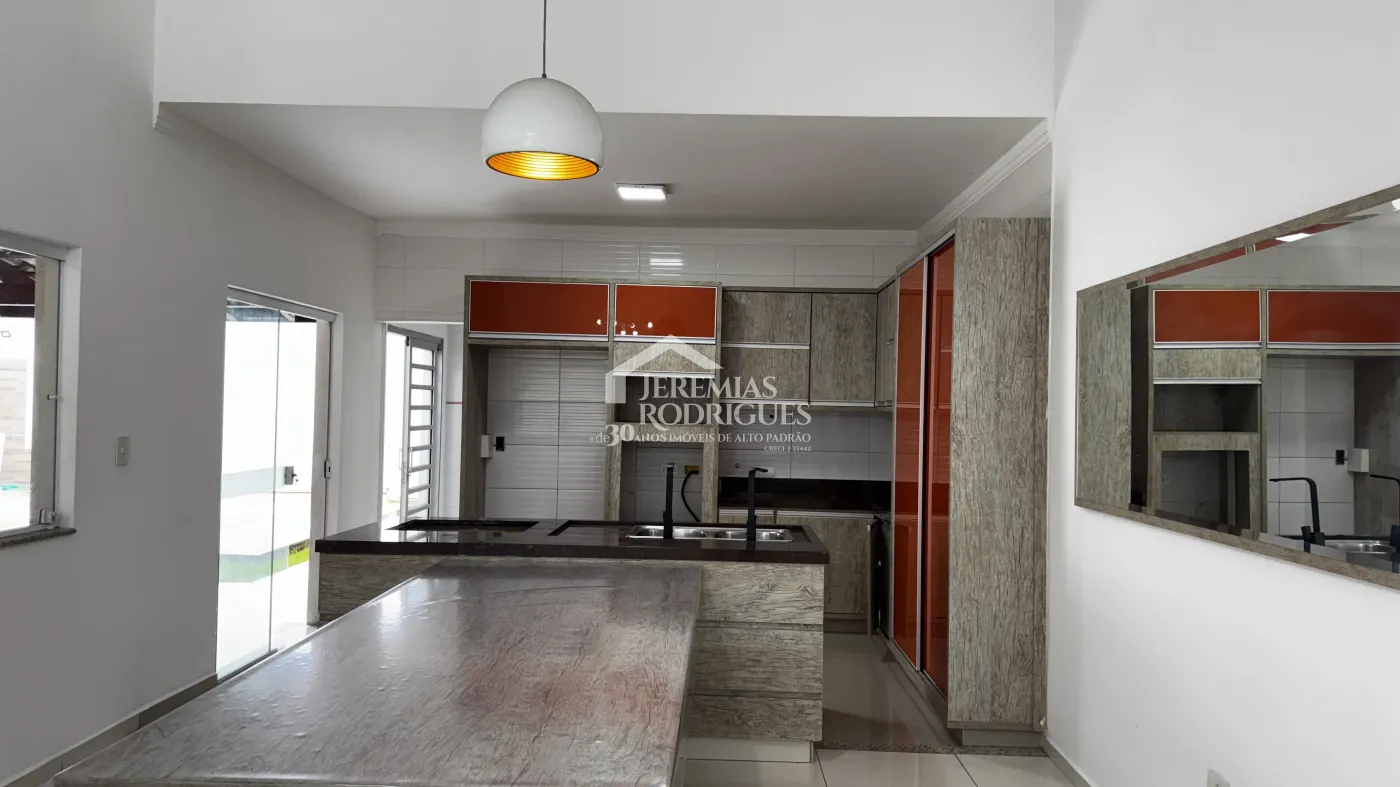 Alugar Casa / Condom&iacute;nio em Pindamonhangaba R$ 4.800,00 - Foto 4