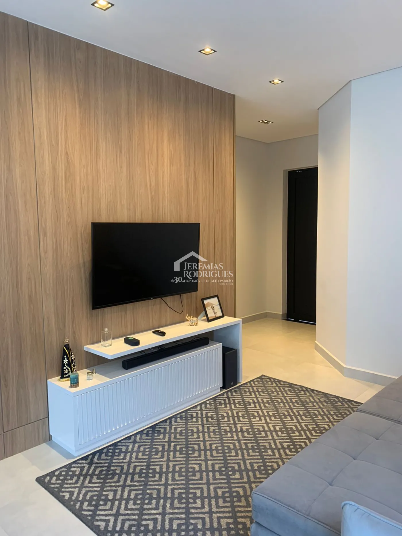 Comprar Casa / Condom&iacute;nio em Taubat&eacute; R$ 1.080.000,00 - Foto 2