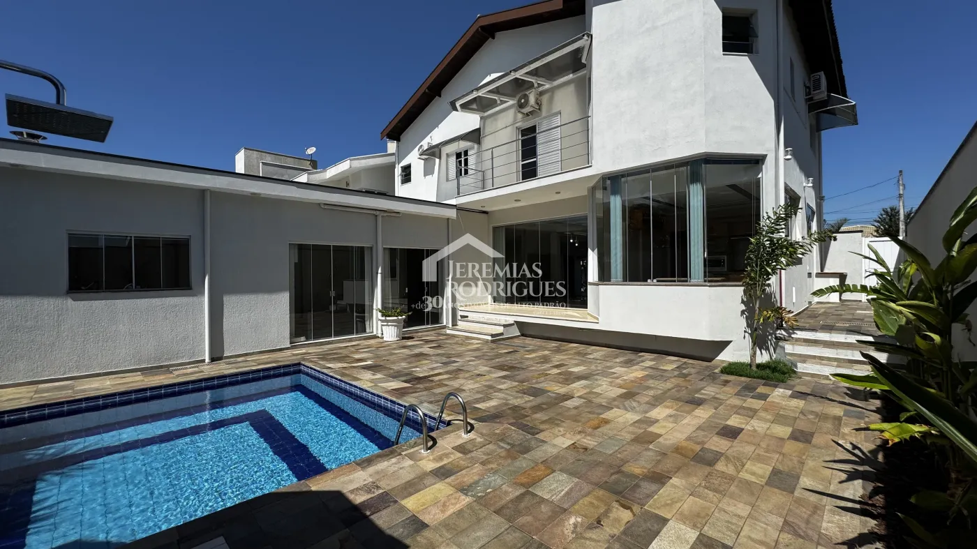 Alugar Casa / Condom&iacute;nio em Pindamonhangaba R$ 7.000,00 - Foto 1