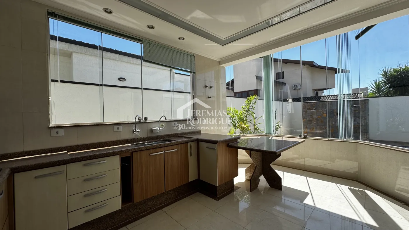 Alugar Casa / Condom&iacute;nio em Pindamonhangaba R$ 7.000,00 - Foto 11