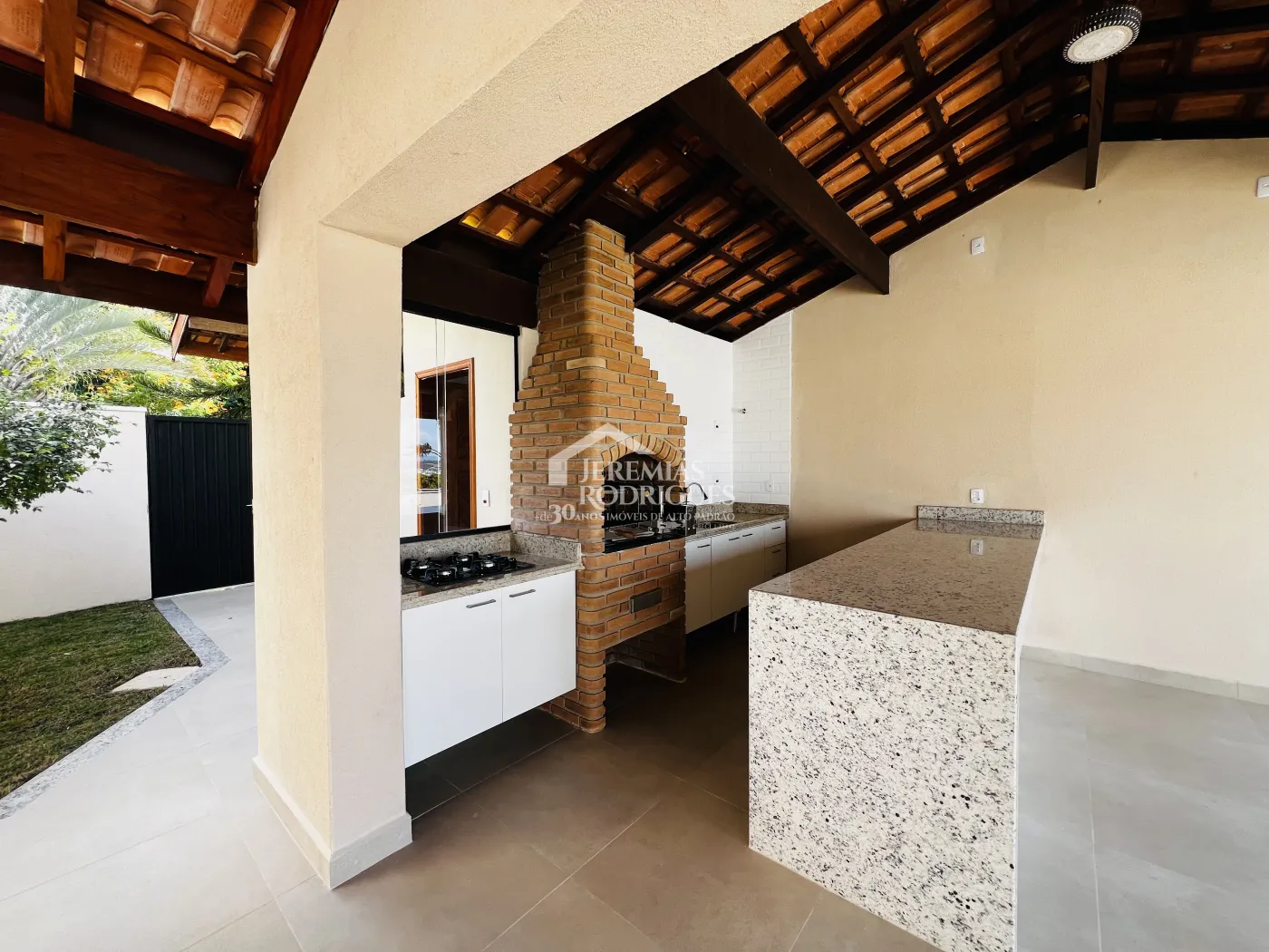 Alugar Casa / Condom&iacute;nio em Taubat&eacute; R$ 15.000,00 - Foto 30