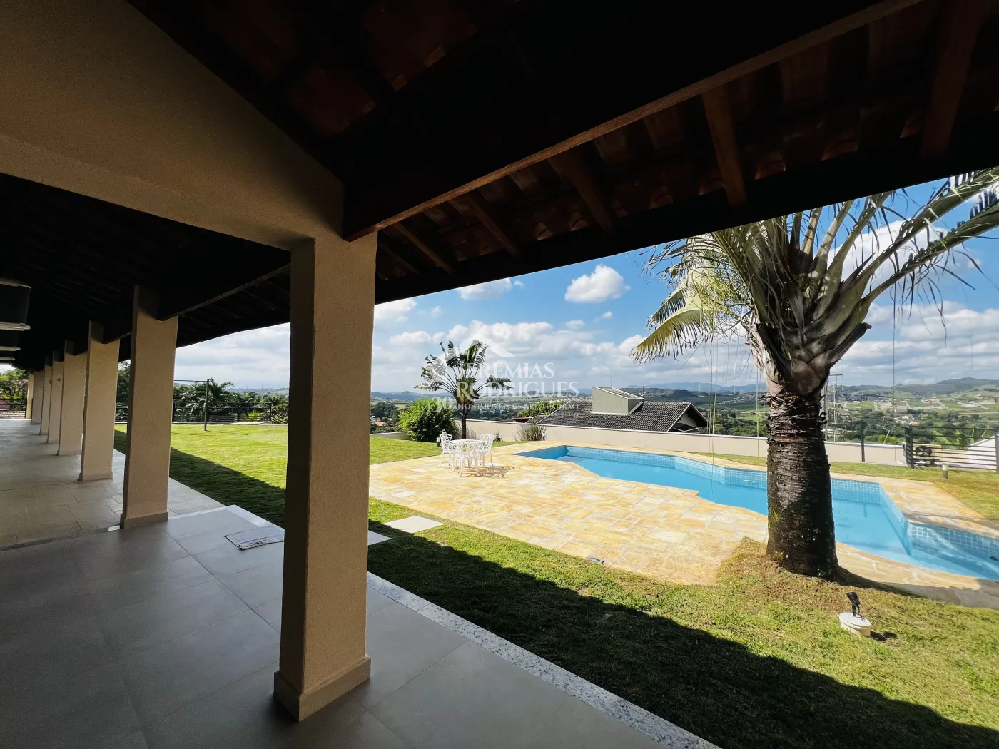 Alugar Casa / Condom&iacute;nio em Taubat&eacute; R$ 15.000,00 - Foto 32