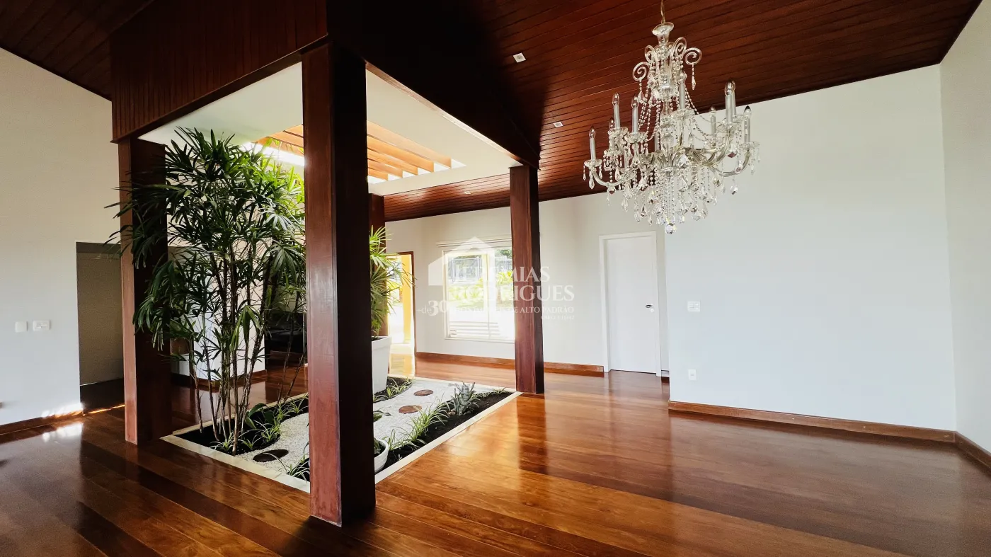 Alugar Casa / Condom&iacute;nio em Taubat&eacute; R$ 15.000,00 - Foto 1