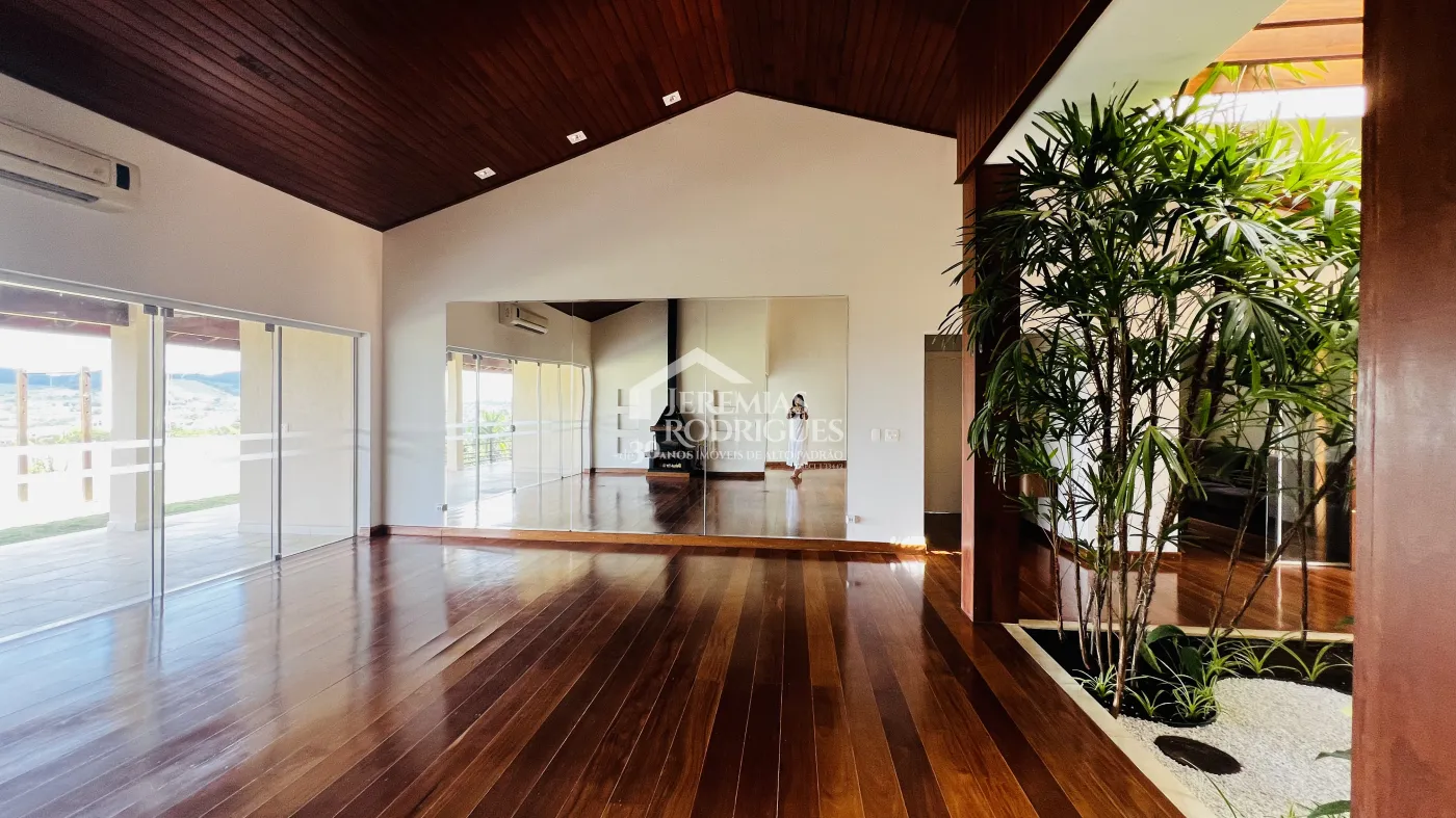 Alugar Casa / Condom&iacute;nio em Taubat&eacute; R$ 15.000,00 - Foto 2