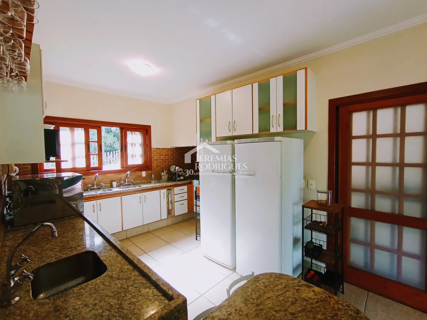 Comprar Casa / Condom&iacute;nio em Taubat&eacute; R$ 2.990.000,00 - Foto 8