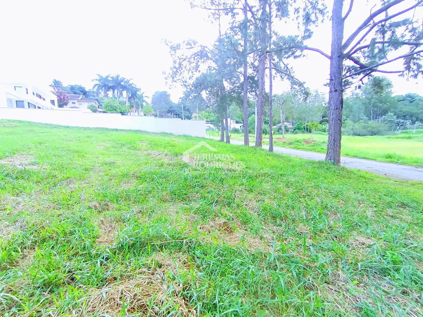 Comprar Terreno / Condom&iacute;nio em Taubat&eacute; R$ 730.000,00 - Foto 3