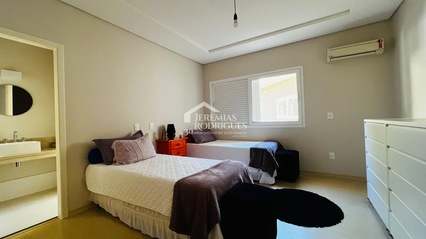 Alugar Casa / Condom&iacute;nio em Taubat&eacute; R$ 15.000,00 - Foto 19