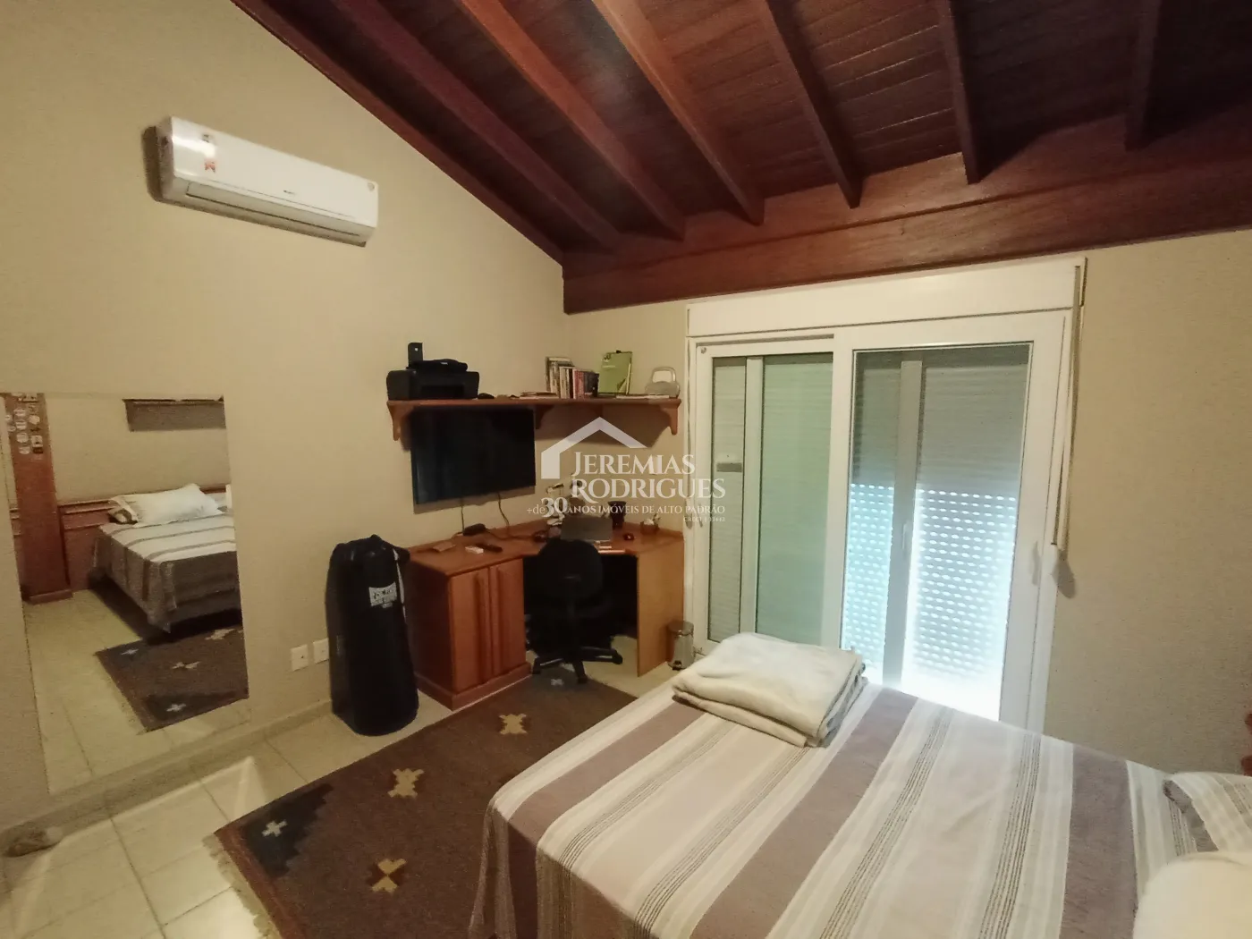 Alugar Casa / Condom&iacute;nio em Pindamonhangaba R$ 9.816,72 - Foto 55