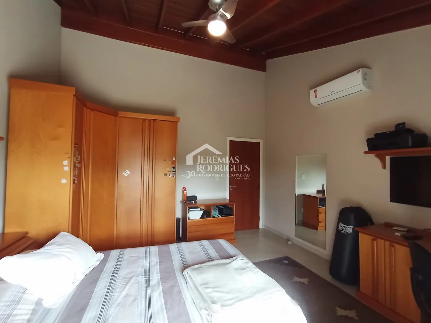 Alugar Casa / Condom&iacute;nio em Pindamonhangaba R$ 9.816,72 - Foto 56