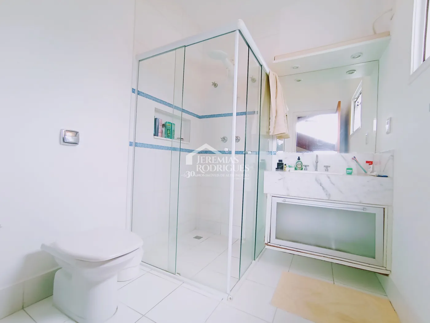 Alugar Casa / Condom&iacute;nio em Pindamonhangaba R$ 9.816,72 - Foto 57