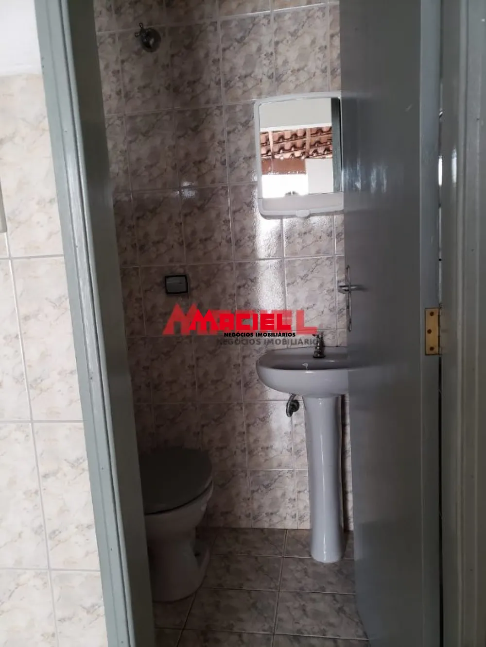 Alugar Casa / Padr&atilde;o em Sao Jose dos Campos R$ 1.400,00 - Foto 15