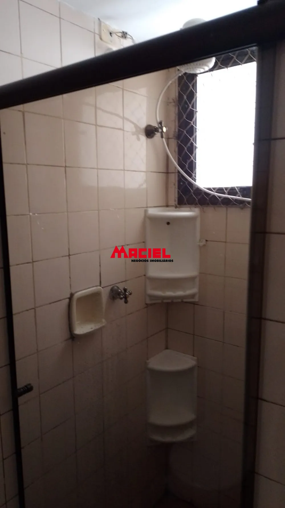 Alugar Apartamento / Padr&atilde;o em S&atilde;o Jos&eacute; dos Campos R$ 2.250,00 - Foto 9