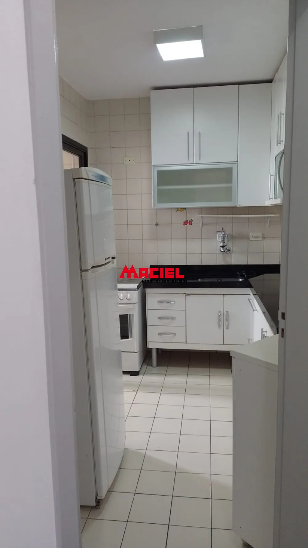 Alugar Apartamento / Padr&atilde;o em S&atilde;o Jos&eacute; dos Campos R$ 2.250,00 - Foto 10
