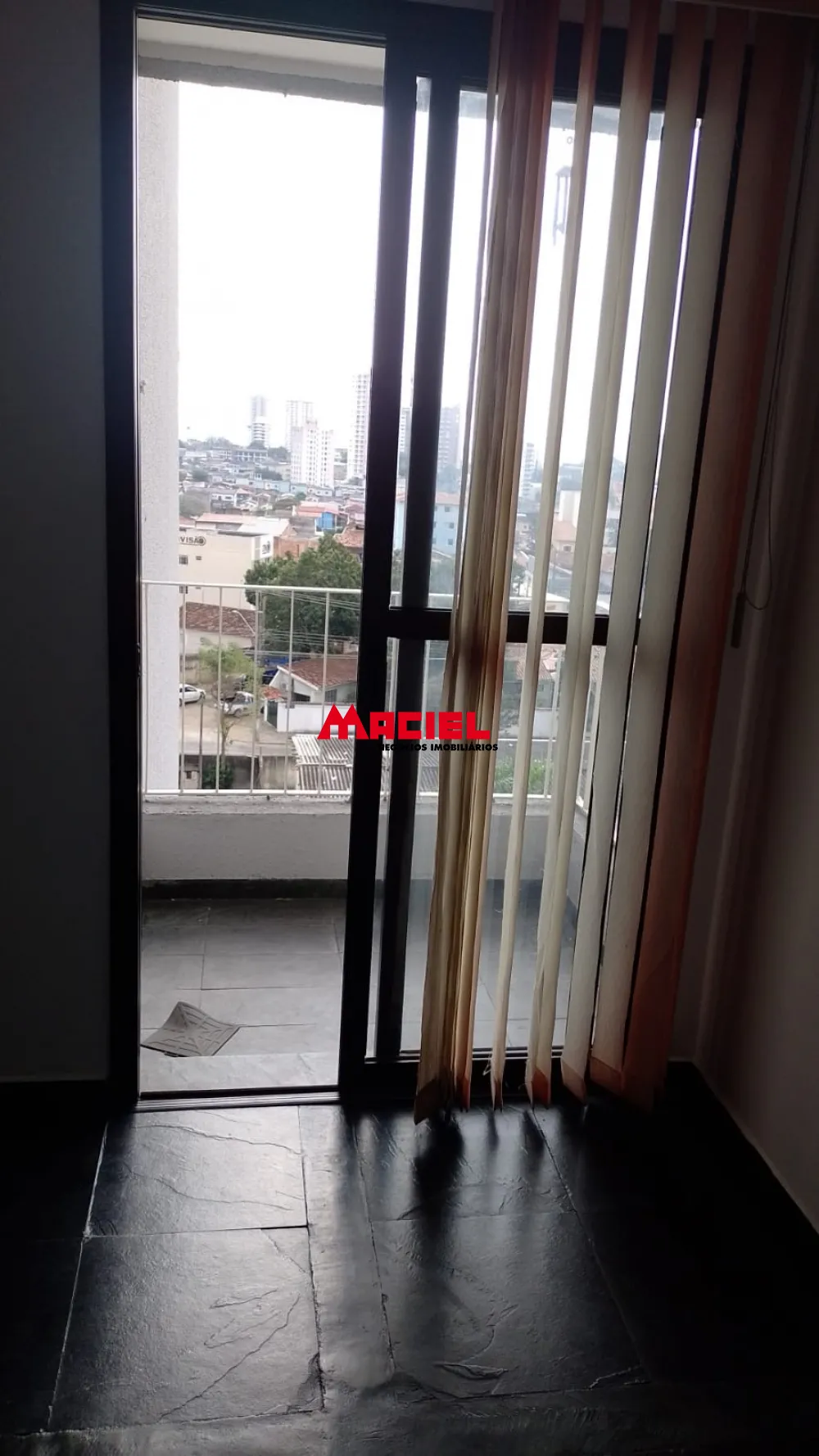 Alugar Apartamento / Padr&atilde;o em S&atilde;o Jos&eacute; dos Campos R$ 2.250,00 - Foto 19