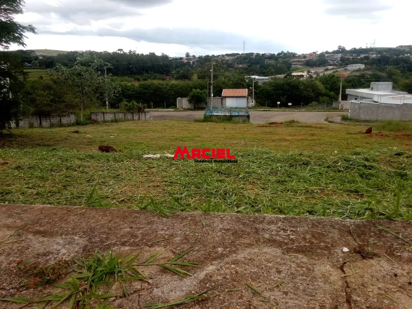 Comprar Terreno / Residencial em Taubat&eacute; R$ 440.000,00 - Foto 3