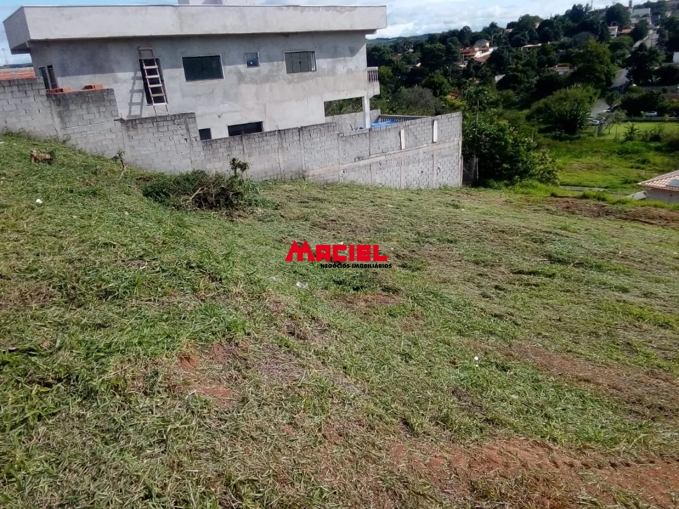 Comprar Terreno / Residencial em Taubat&eacute; R$ 360.000,00 - Foto 2
