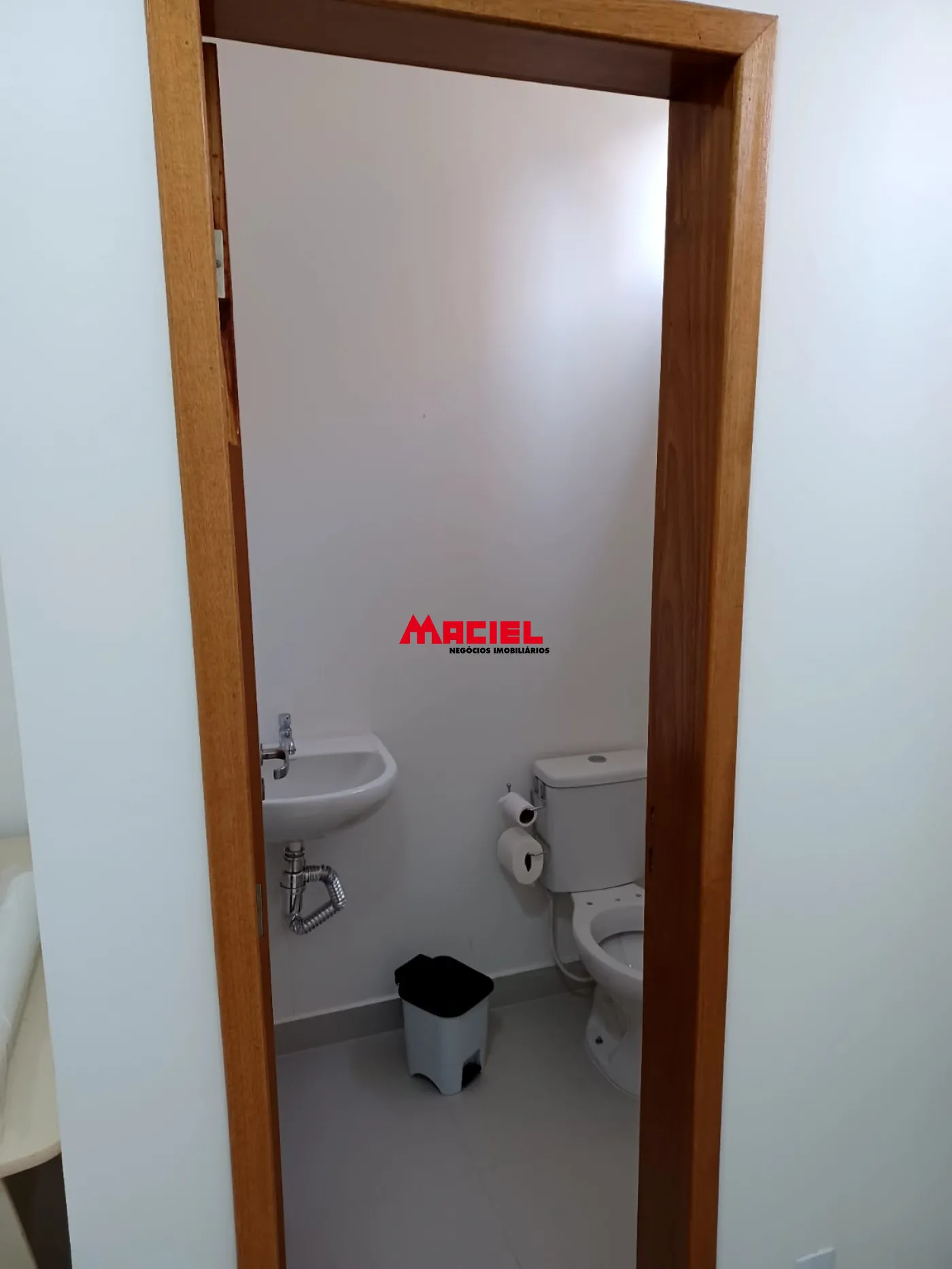 Comprar Comercial / Pr&eacute;dio em S&atilde;o Jos&eacute; dos Campos R$ 885.000,00 - Foto 17