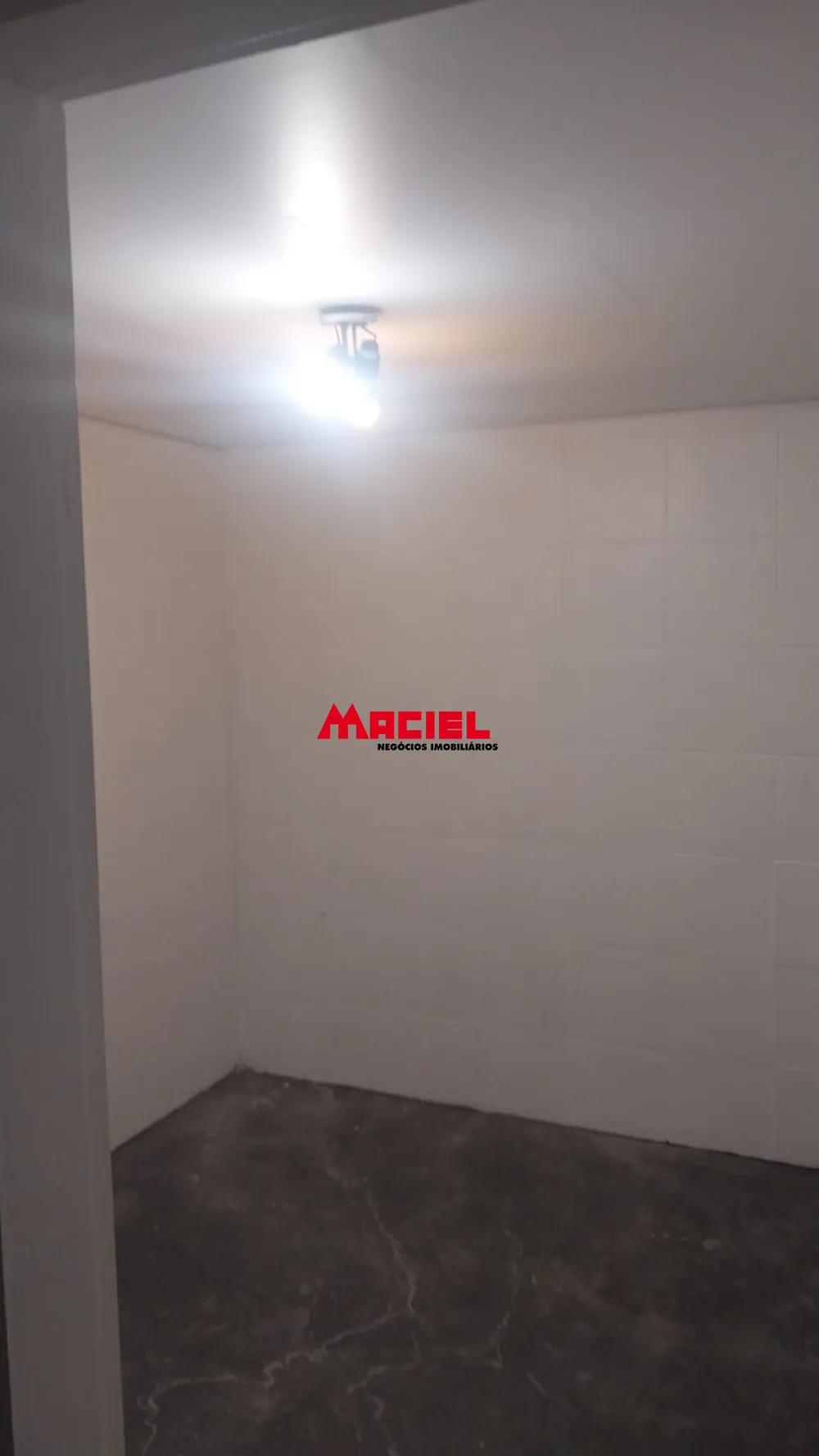 Alugar Comercial / Galp&atilde;o em S&atilde;o Jos&eacute; dos Campos R$ 9.500,00 - Foto 6