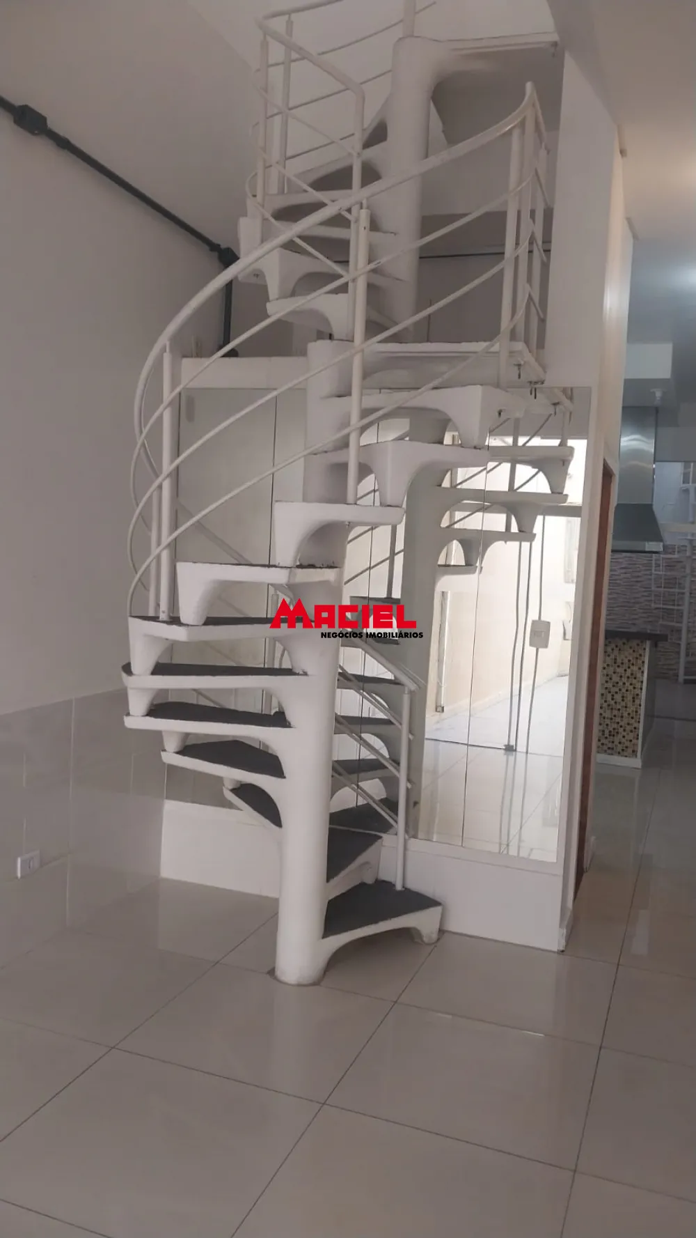 Alugar Comercial / Galp&atilde;o em S&atilde;o Jos&eacute; dos Campos R$ 9.500,00 - Foto 11