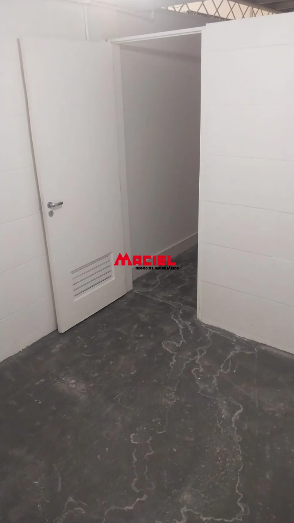 Alugar Comercial / Galp&atilde;o em S&atilde;o Jos&eacute; dos Campos R$ 9.500,00 - Foto 23