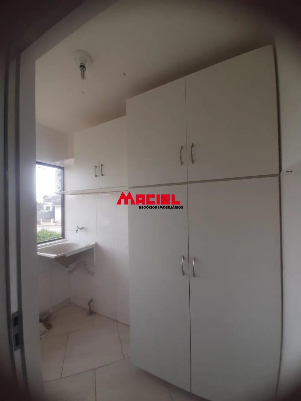 Alugar Apartamento / Padr&atilde;o em S&atilde;o Jos&eacute; dos Campos R$ 1.100,00 - Foto 3