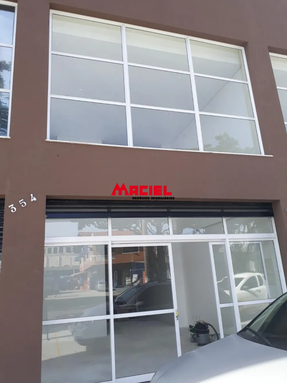 Alugar Comercial / Sal&atilde;o em S&atilde;o Jos&eacute; dos Campos R$ 3.000,00 - Foto 1