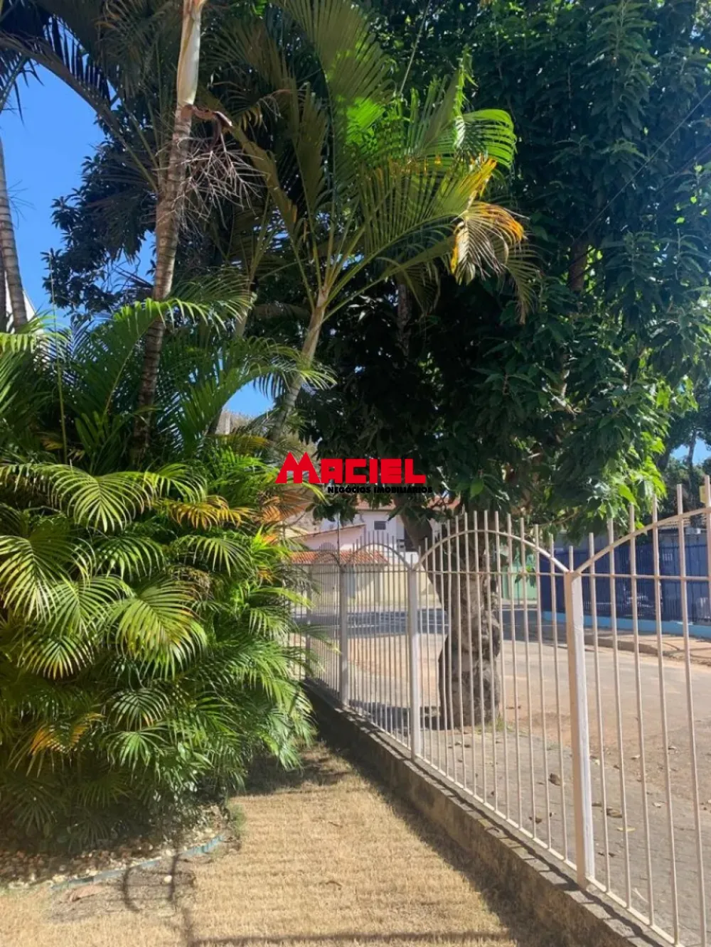 Alugar Casa / Padr&atilde;o em S&atilde;o Jos&eacute; dos Campos R$ 4.300,00 - Foto 4