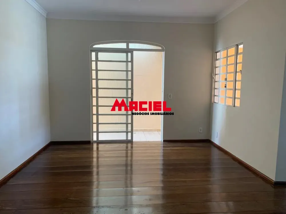 Alugar Casa / Padr&atilde;o em S&atilde;o Jos&eacute; dos Campos R$ 4.300,00 - Foto 22