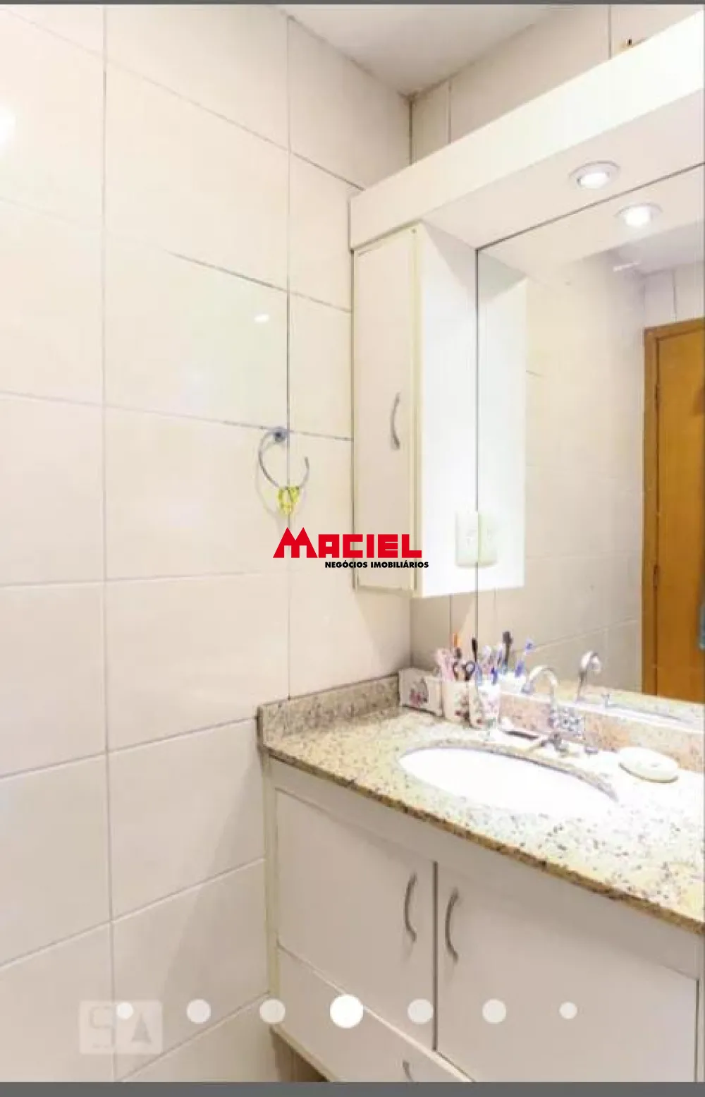 Alugar Apartamento / Padr&atilde;o em S&atilde;o Jos&eacute; dos Campos R$ 3.200,00 - Foto 9