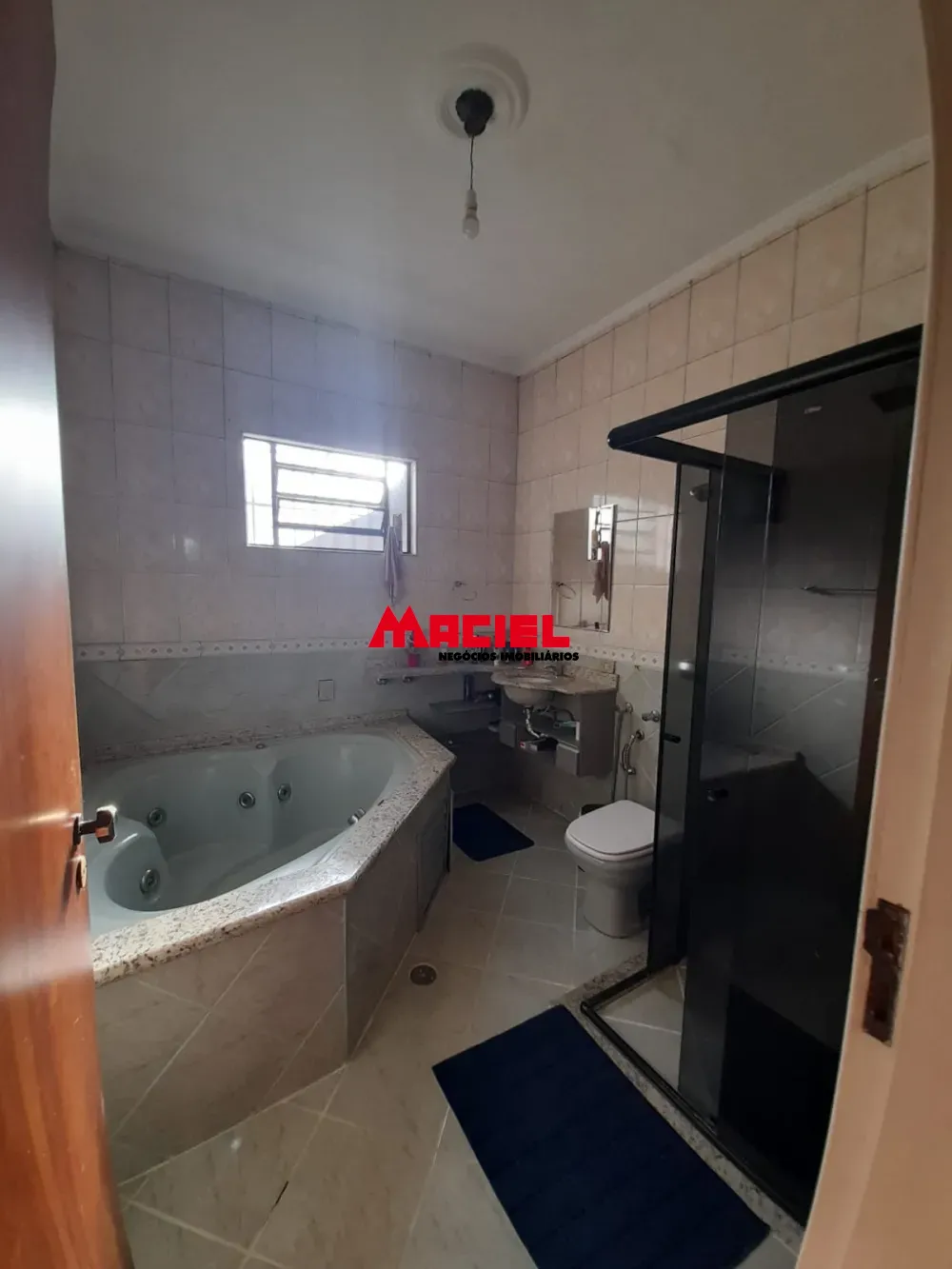 Alugar Casa / Padr&atilde;o em S&atilde;o Jos&eacute; dos Campos R$ 8.000,00 - Foto 24