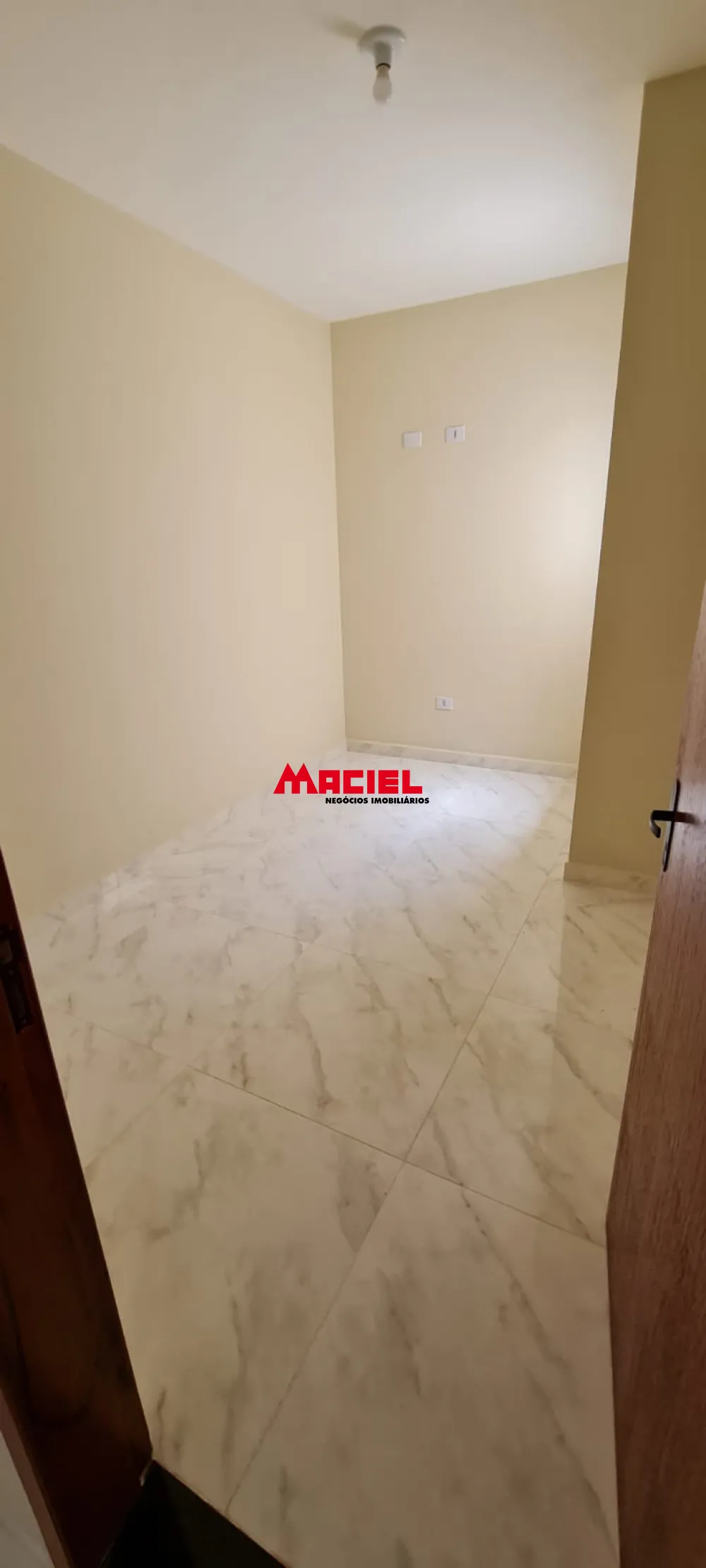 Alugar Casa / Padr&atilde;o em Jacare&iacute; R$ 4.500,00 - Foto 5