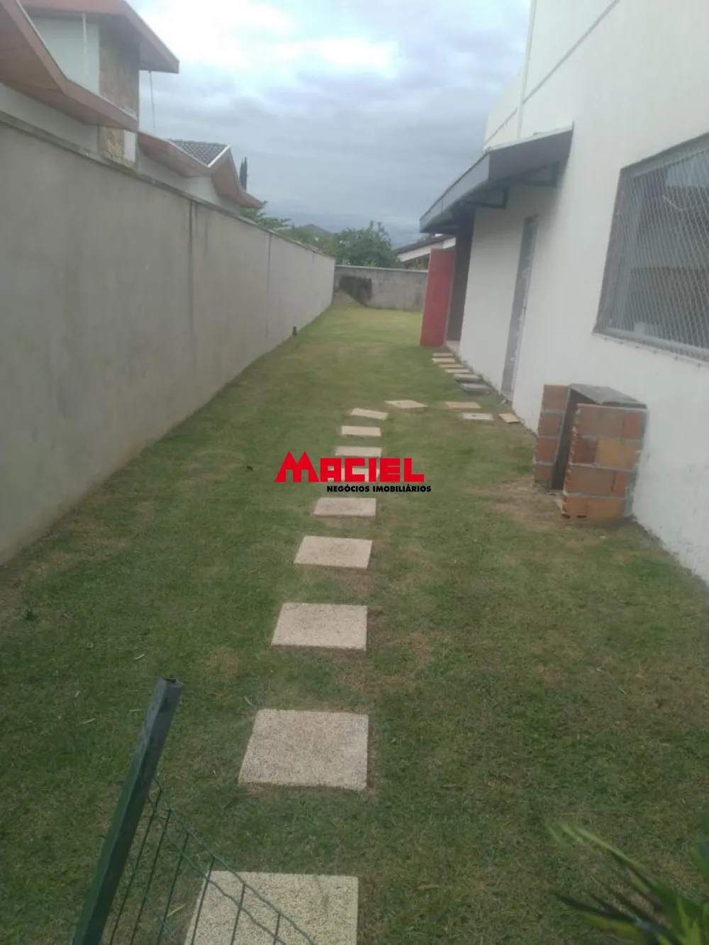 Alugar Casa / Condom&iacute;nio em Jacare&iacute; R$ 7.000,00 - Foto 4