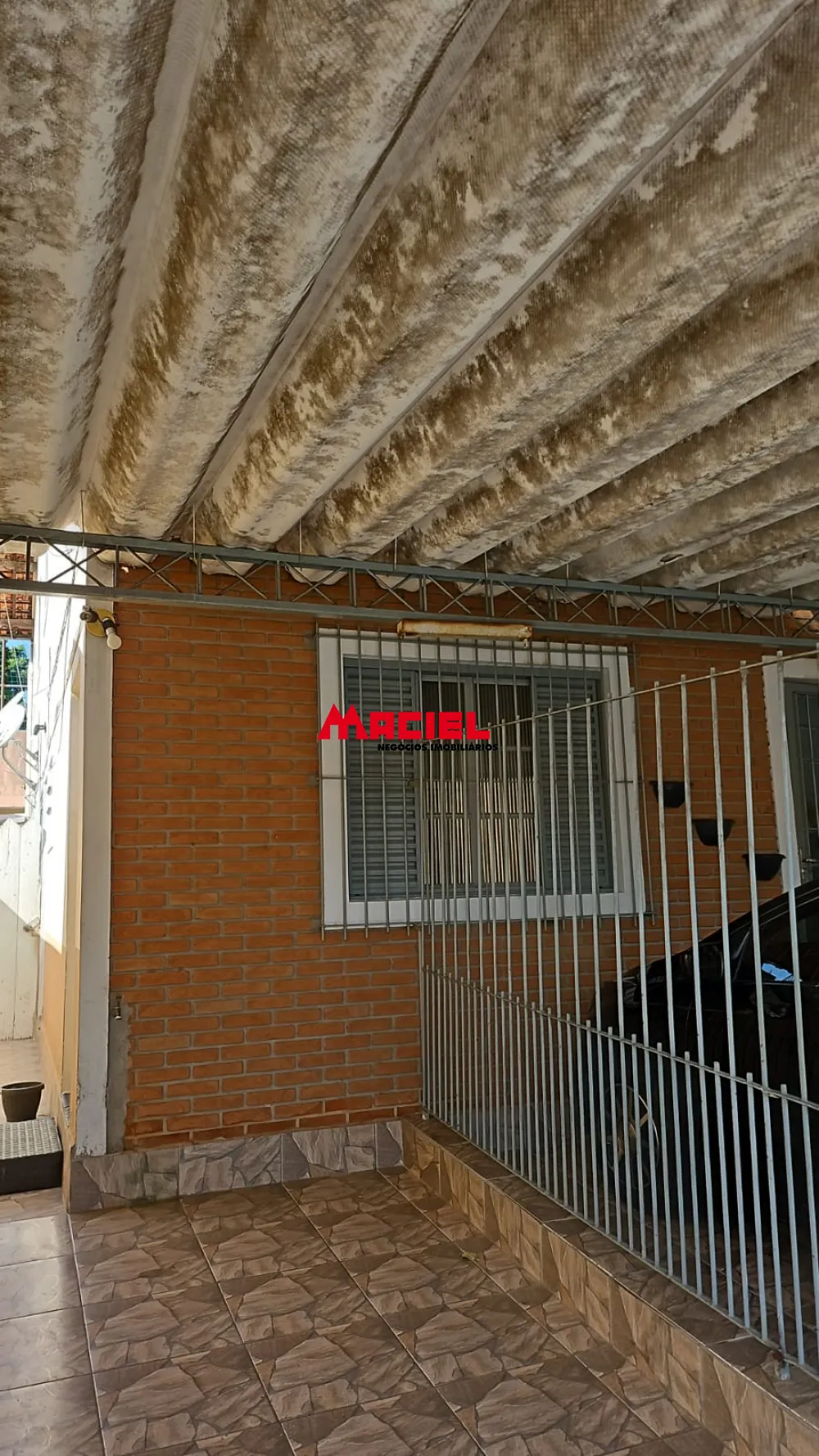 Alugar Casa / Sobrado em S&atilde;o Jos&eacute; dos Campos R$ 2.000,00 - Foto 1