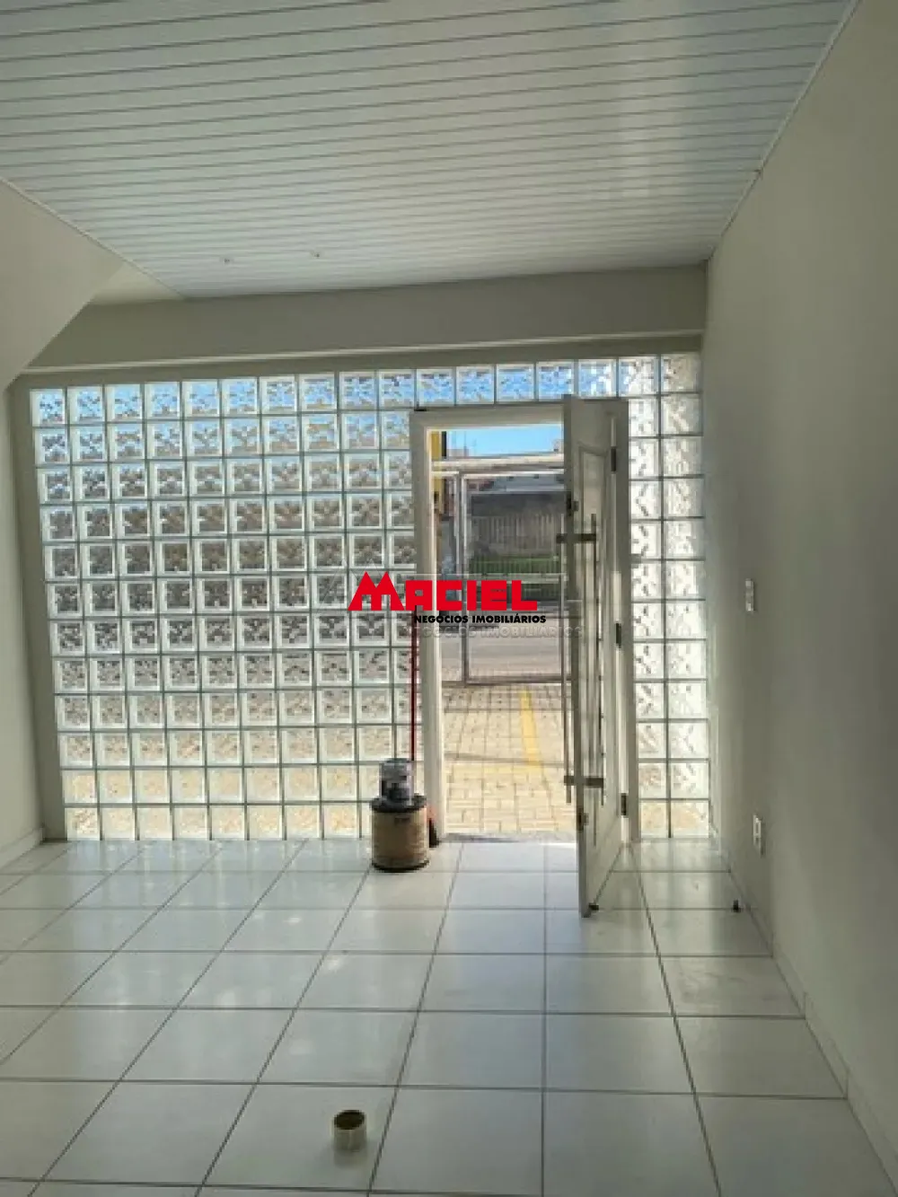 Alugar Comercial / Ponto Comercial em S&atilde;o Jos&eacute; dos Campos R$ 8.000,00 - Foto 5
