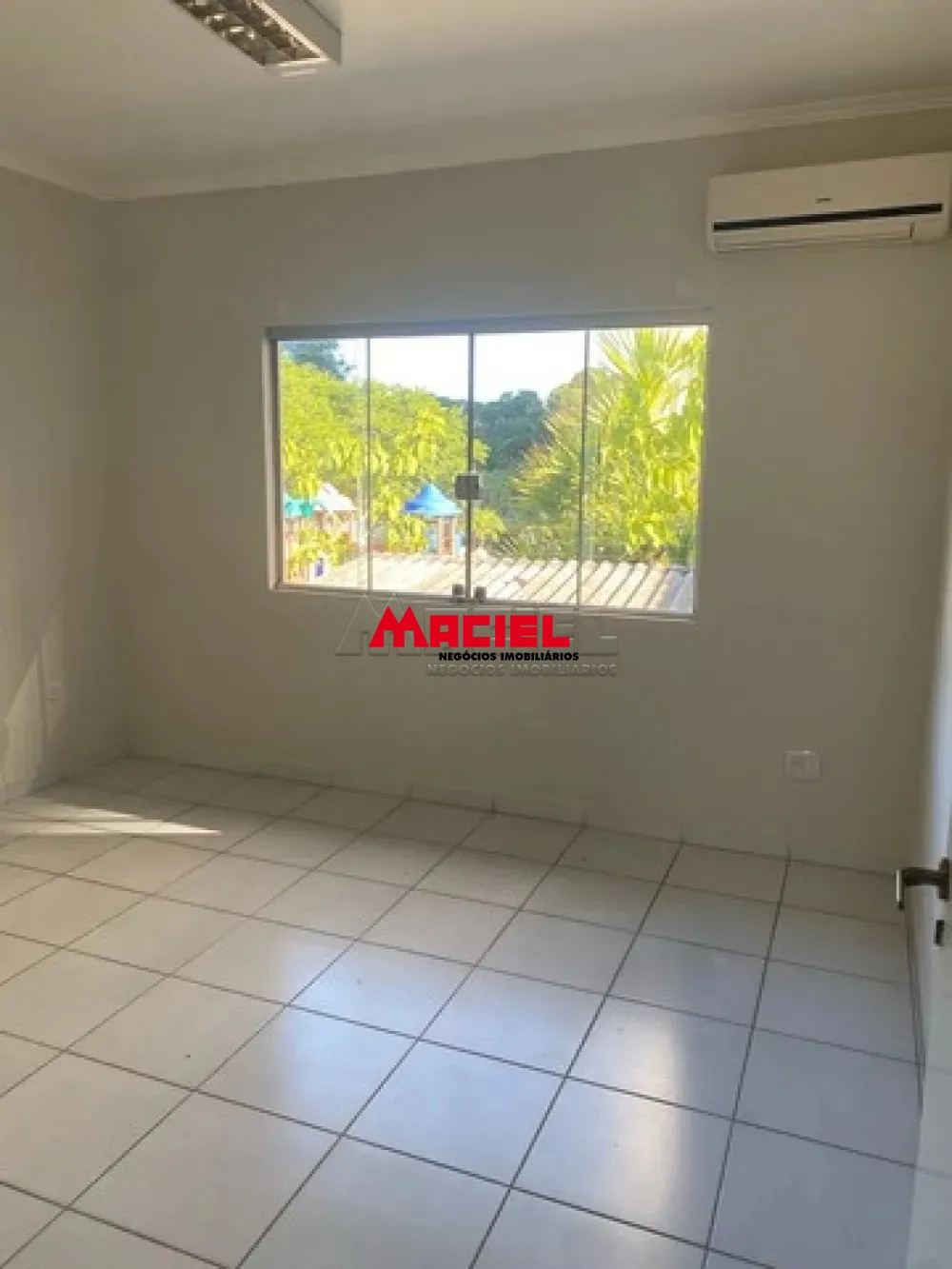 Alugar Comercial / Ponto Comercial em S&atilde;o Jos&eacute; dos Campos R$ 8.000,00 - Foto 8