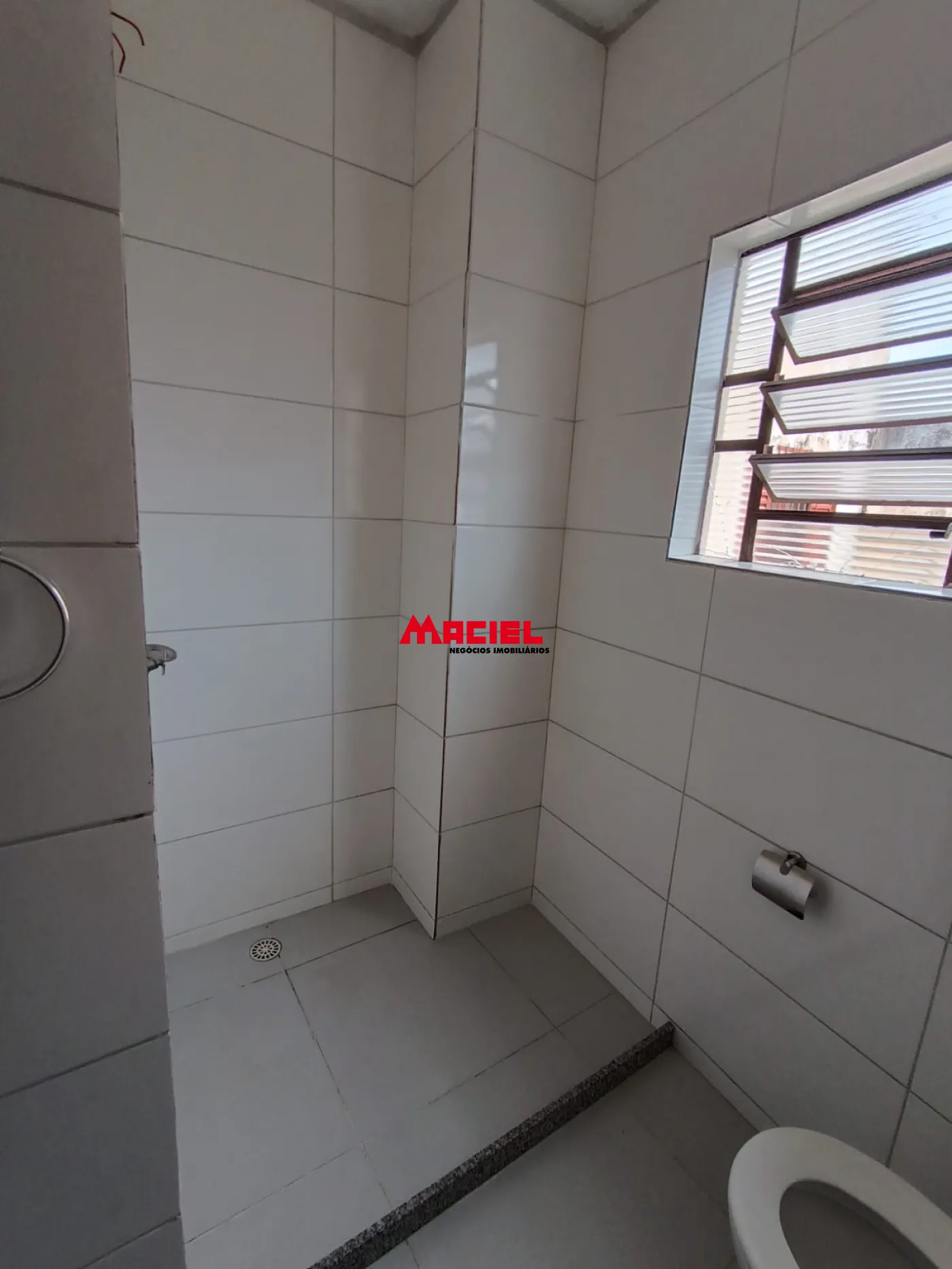 Alugar Casa / Padr&atilde;o em S&atilde;o Jos&eacute; dos Campos R$ 2.500,00 - Foto 15