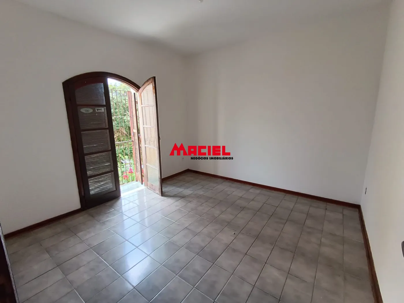 Alugar Casa / Padr&atilde;o em S&atilde;o Jos&eacute; dos Campos R$ 2.500,00 - Foto 17